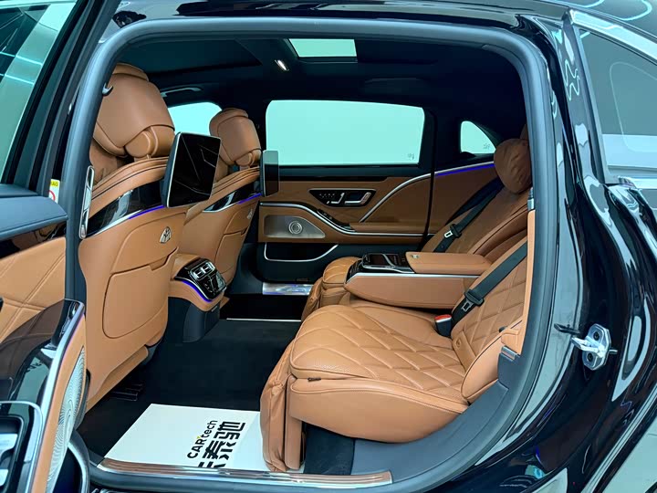 Фото 18 - Mercedes-Benz Maybach S-Class