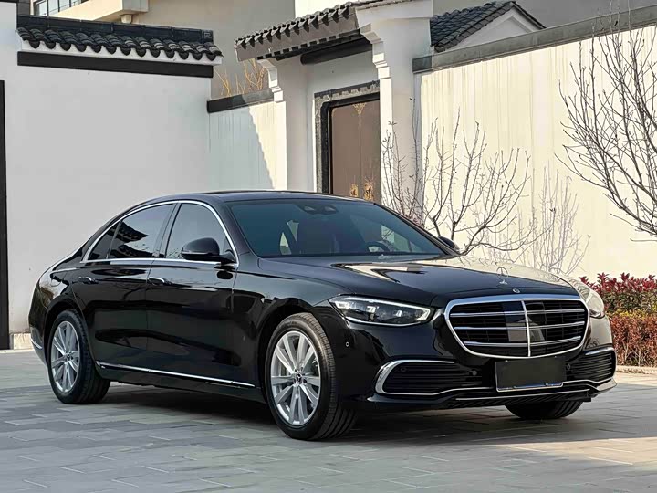 Фото 3 - Mercedes-Benz S-Class