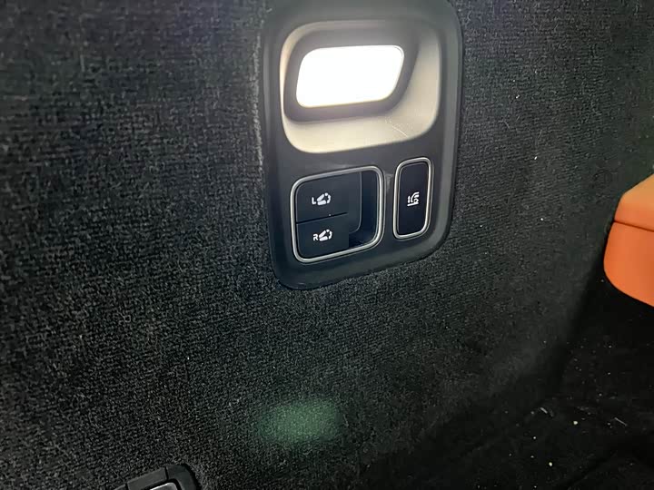 Фото 24 - LiXiang L9