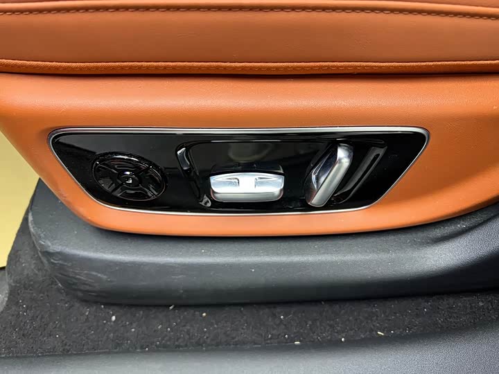 Фото 7 - LiXiang L9