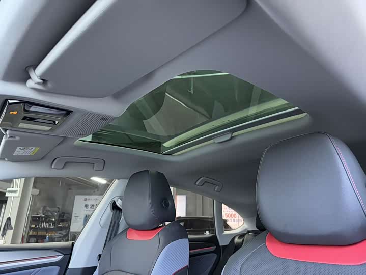 Фото 11 - Volkswagen Lamando L