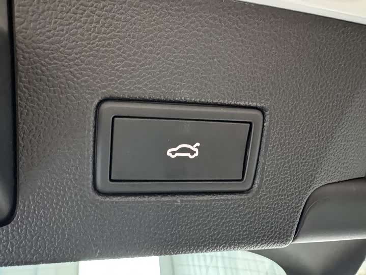 Фото 23 - Volkswagen Lamando L