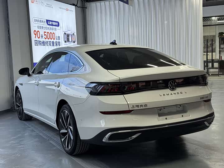 Фото 4 - Volkswagen Lamando L