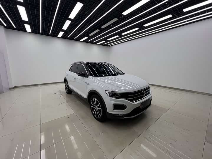 Фото 3 - Volkswagen T-Roc