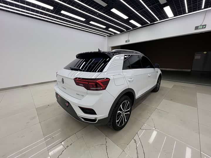 Фото 4 - Volkswagen T-Roc