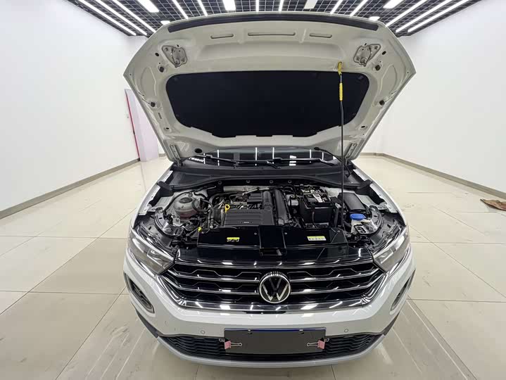 Фото 7 - Volkswagen T-Roc