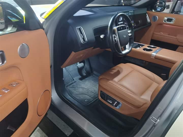 Фото 13 - LiXiang L9