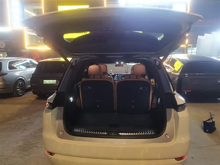 Фото 9 - LiXiang L9