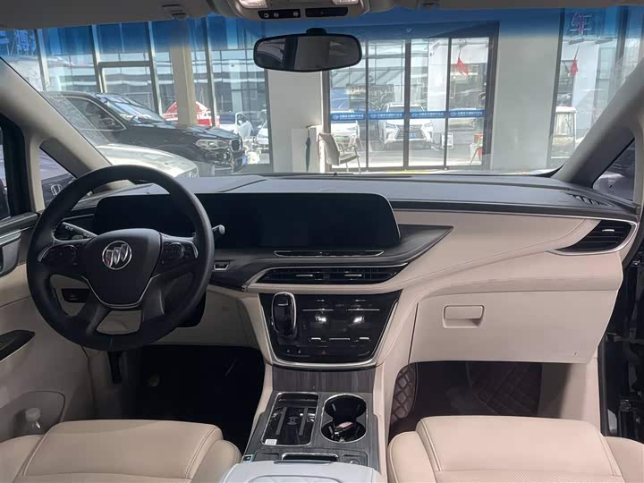 Фото 8 - Buick GL8 ES