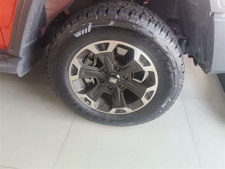 Фото 14 - Tank 300 Hybrid