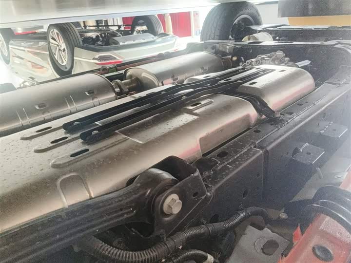 Фото 6 - Tank 300 Hybrid