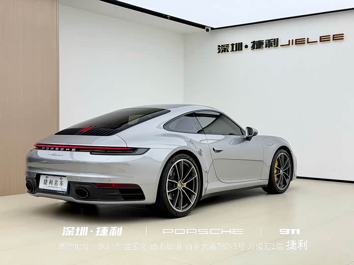 Фото 4 - Porsche 911