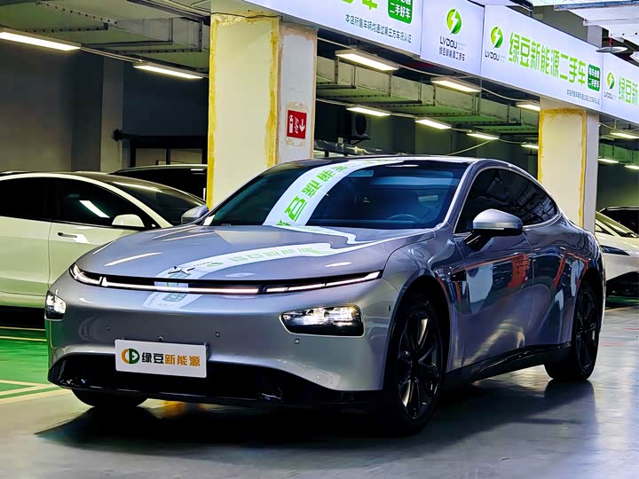 Фото 1 - XPeng P7