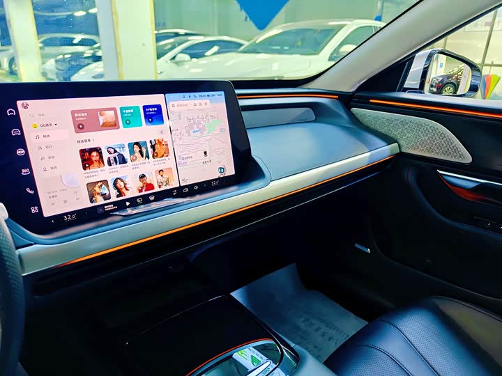 Фото 16 - XPeng P7