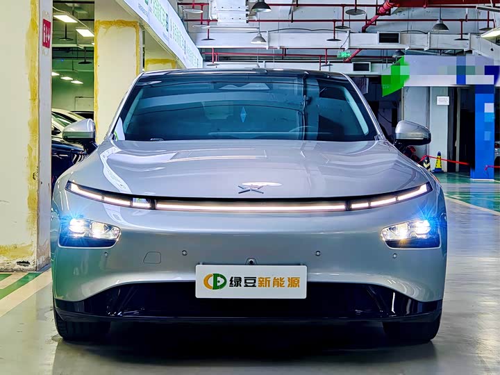 Фото 2 - XPeng P7