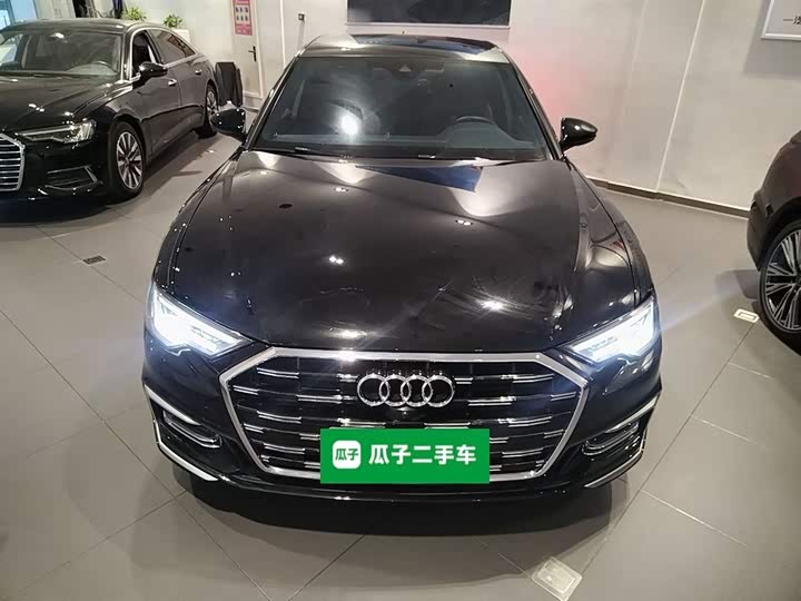 Фото 3 - Audi A6L