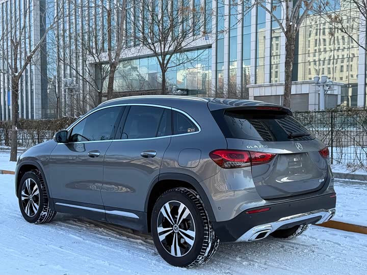 Фото 3 - Mercedes-Benz GLA-Class