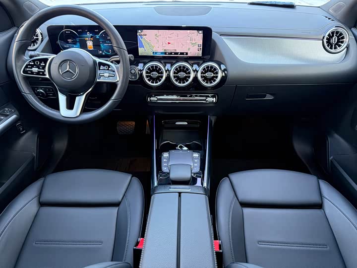 Фото 9 - Mercedes-Benz GLA-Class