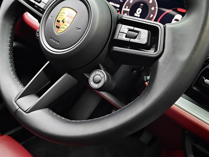 Фото 4 - Porsche Cayenne