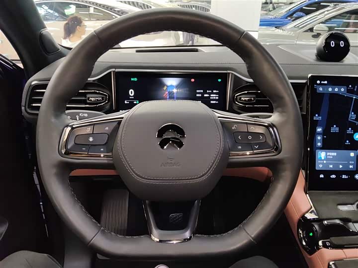 Фото 11 - Nio EC6