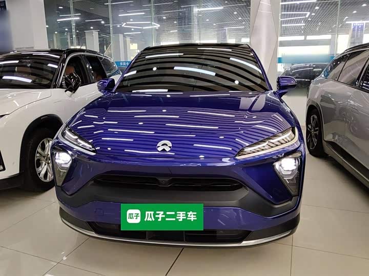 Фото 3 - Nio EC6