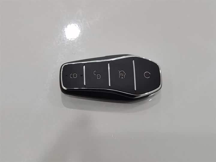 Фото 19 - BYD Yuan Plus