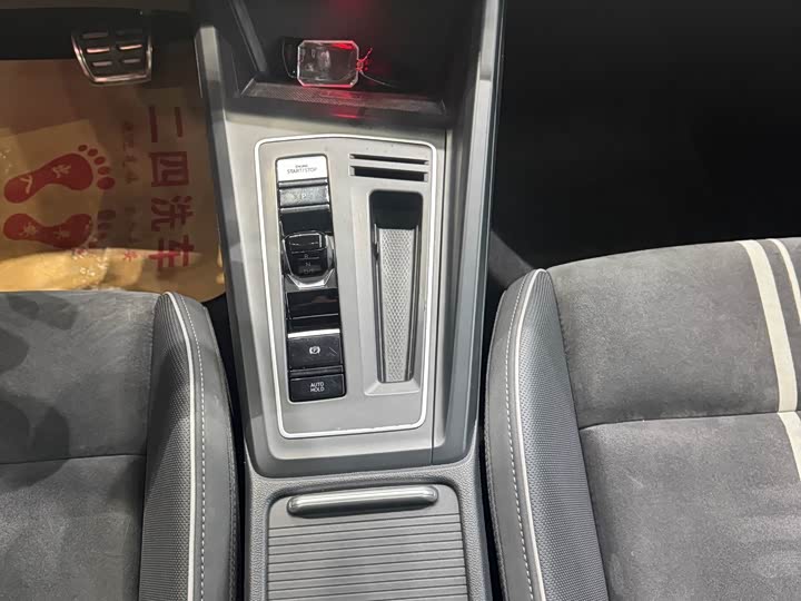 Фото 12 - Volkswagen Golf