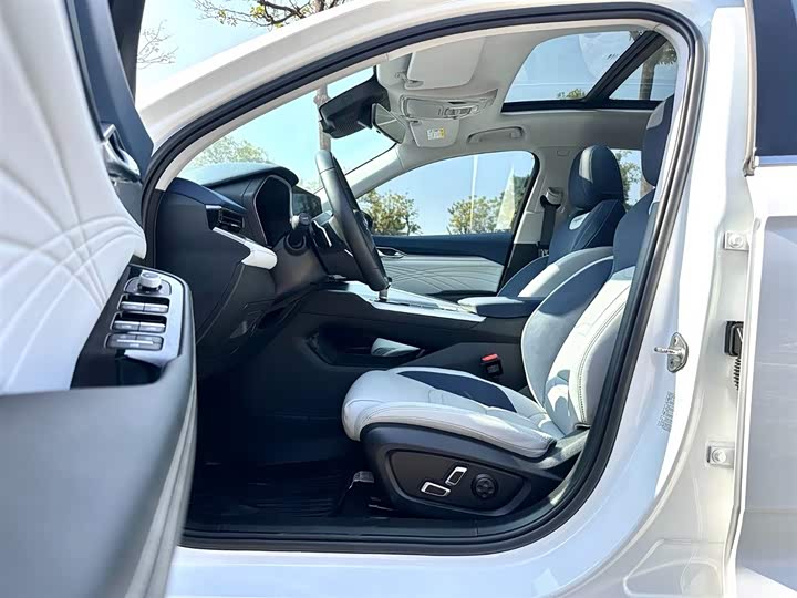 Фото 13 - Geely Preface