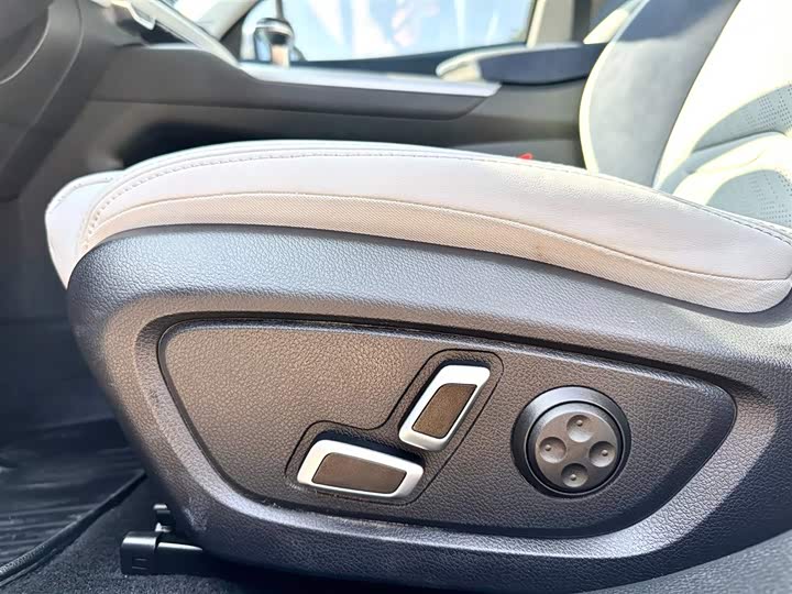 Фото 31 - Geely Preface