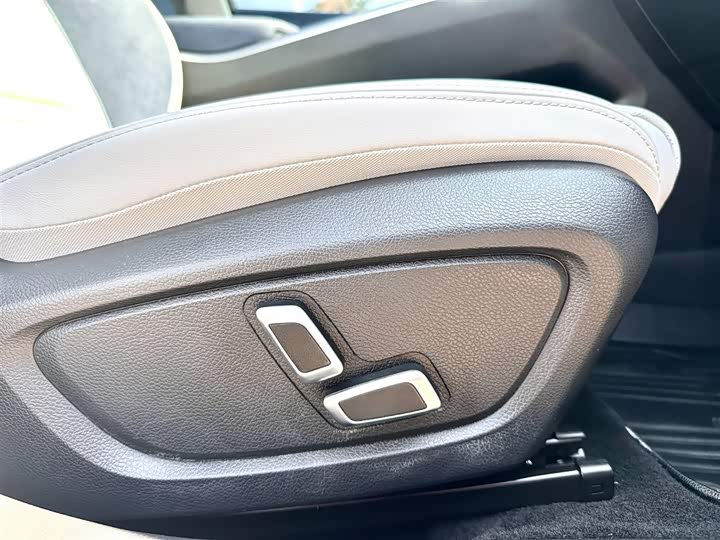 Фото 32 - Geely Preface