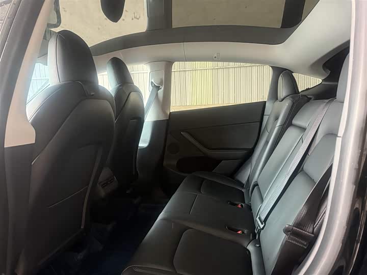 Фото 6 - Tesla Model Y