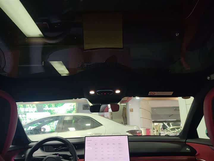 Фото 8 - Xiaomi SU7