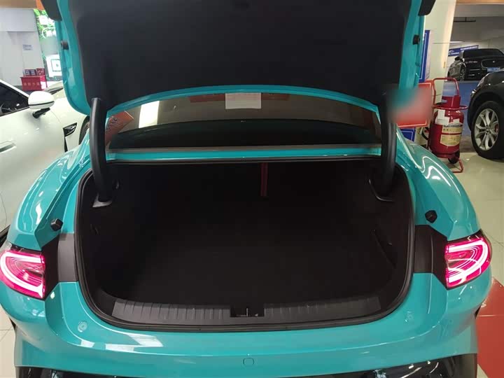 Фото 9 - Xiaomi SU7