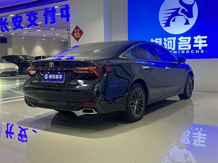 Фото 15 - Toyota Avalon