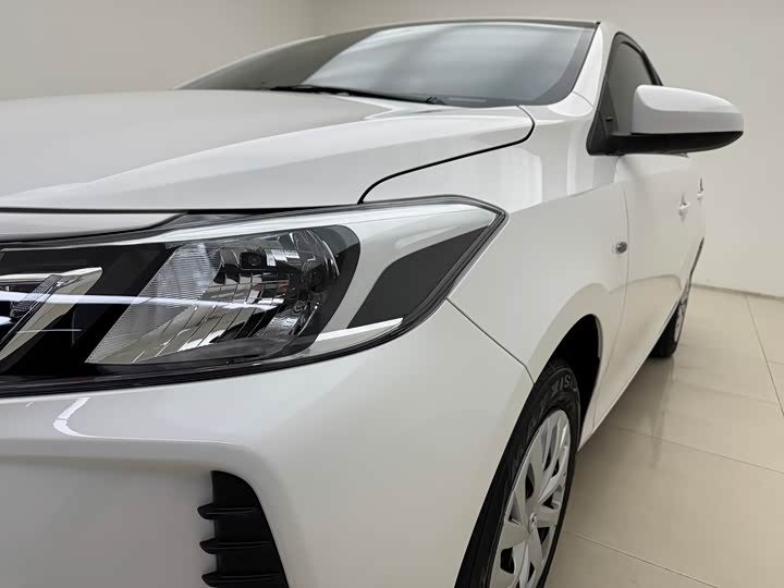 Фото 10 - Toyota Vios