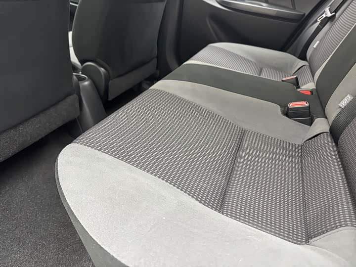 Фото 19 - Toyota Vios