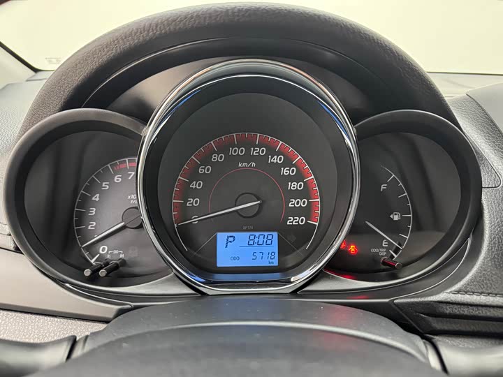 Фото 28 - Toyota Vios