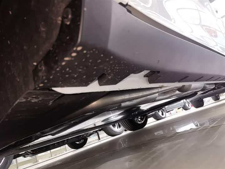 Фото 8 - Roewe D7