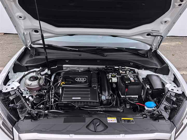 Фото 19 - Audi Q2L