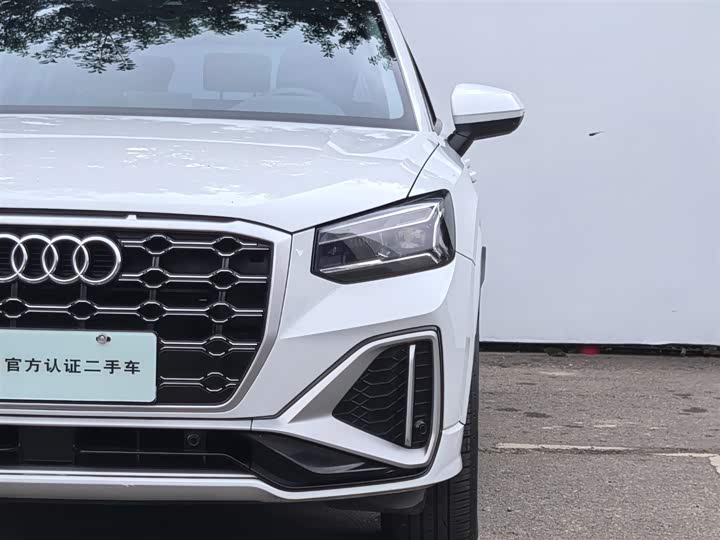 Фото 6 - Audi Q2L