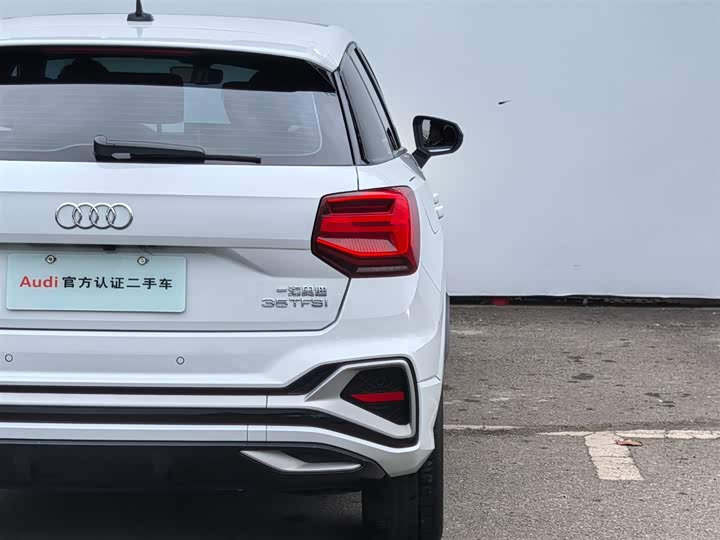 Фото 8 - Audi Q2L