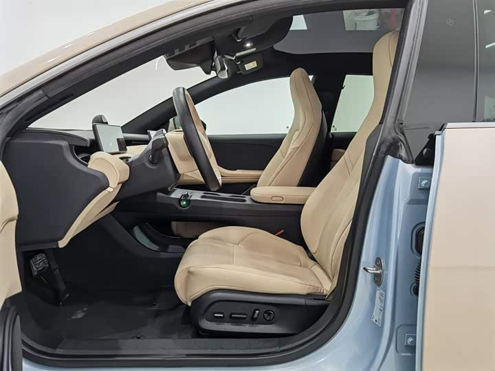 Фото 10 - Nio ET5