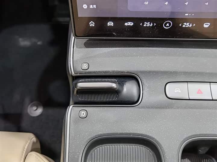 Фото 13 - Nio ET5