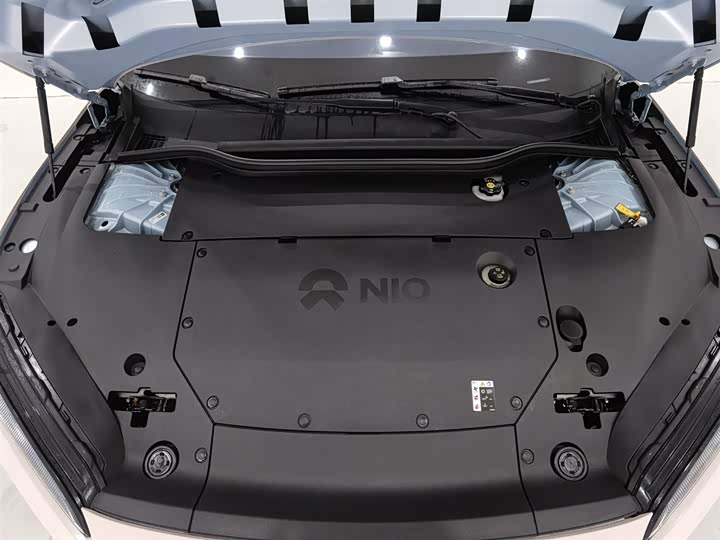 Фото 6 - Nio ET5