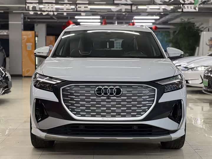 Фото 3 - Audi Q4 e-tron