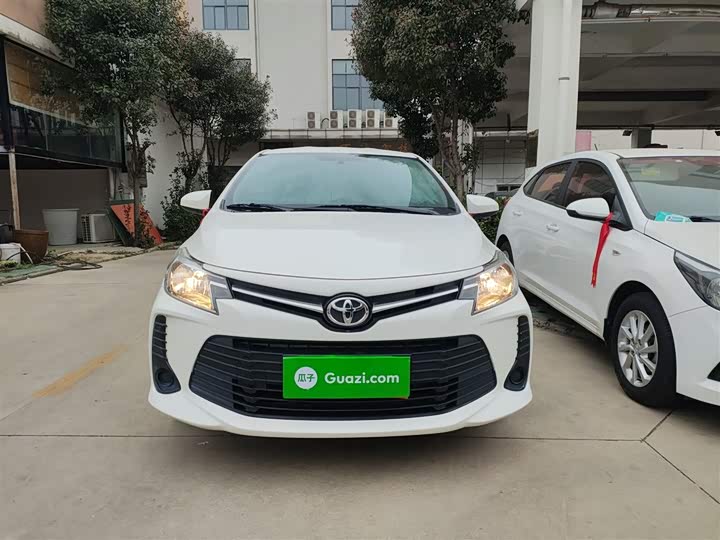 Фото 3 - Toyota Vios