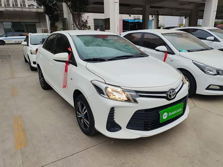 Фото 4 - Toyota Vios