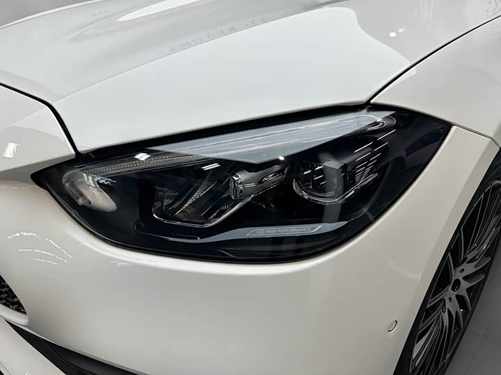 Фото 11 - Mercedes-Benz C-Class