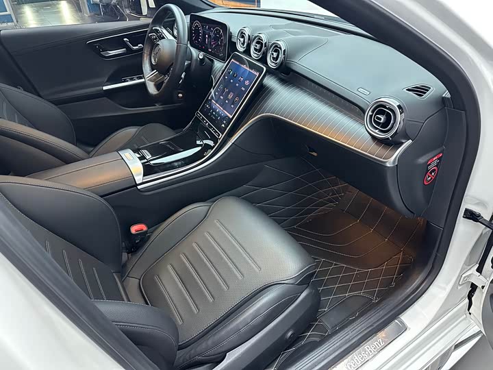 Фото 6 - Mercedes-Benz C-Class