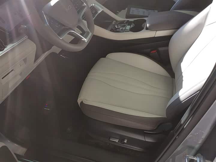 Фото 15 - BYD Song Plus Hybrid/EV